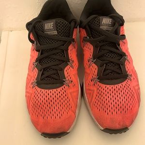 Size 8 - Nike Zoom Condition TR Lava Glow